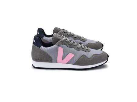 VEJA B-Mesh - Silver Grey Guimauve For Sale